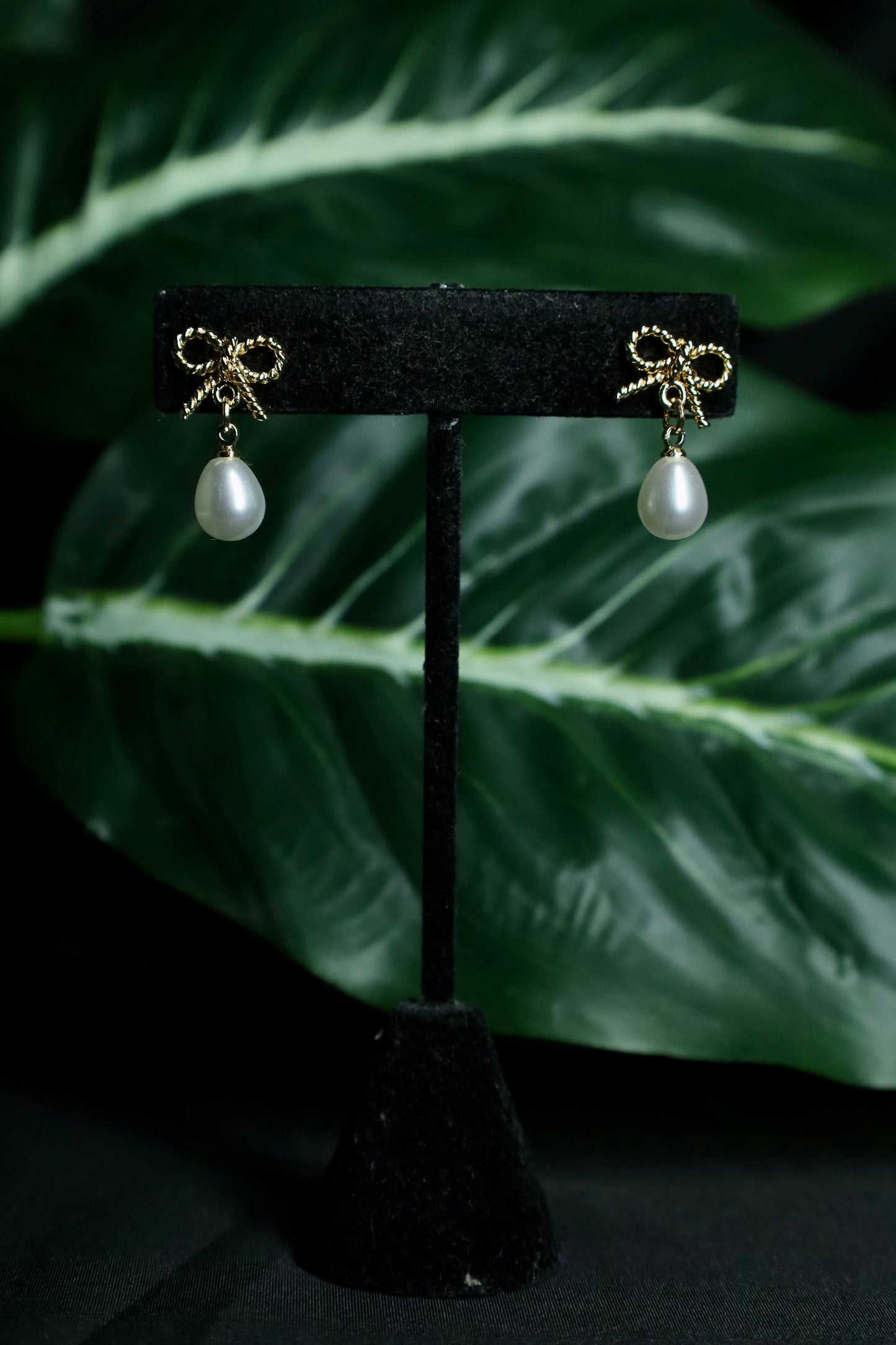 Beautiful Bow earrings