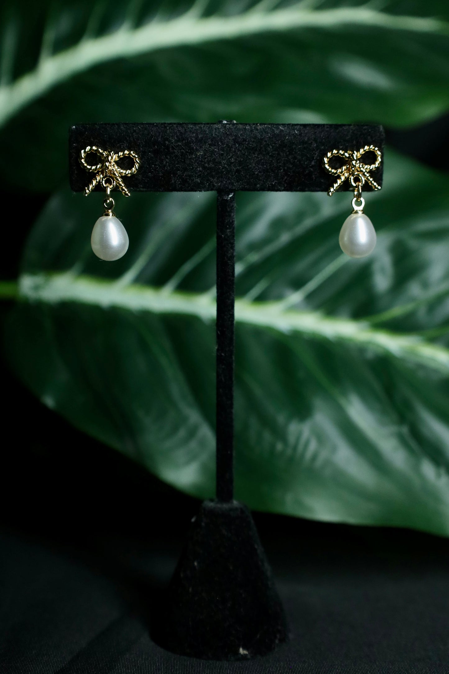 Beautiful Bow earrings