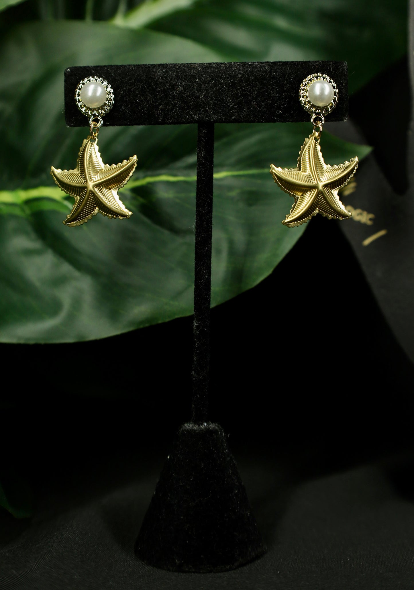 Stunning Starfish earrings